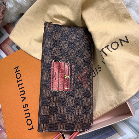 Louis Vuitton Damier Ebene Trunks & Locks Sarah Wallet - Picture 1 of 15